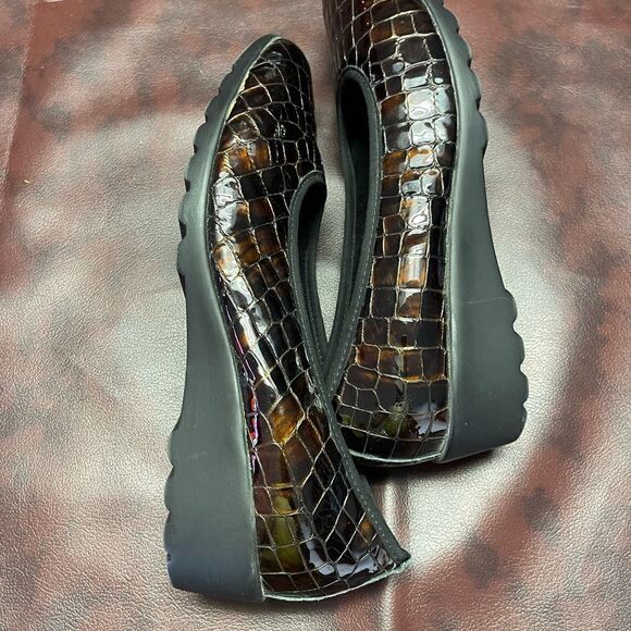 Josef Seibel Weite brown crocodile embossed leather slip on shoes, size 11 - Picture 9 of 14